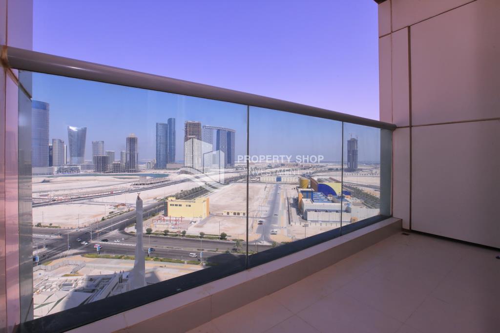 High Standard 2BR Apartment is for Sale in Al Maha Tower Al Reem Island